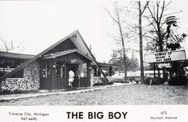 Big Boy Restaurants (Elias Brothers, Elias Bros) - Traverse City - 472 Munson Ave (newer photo)